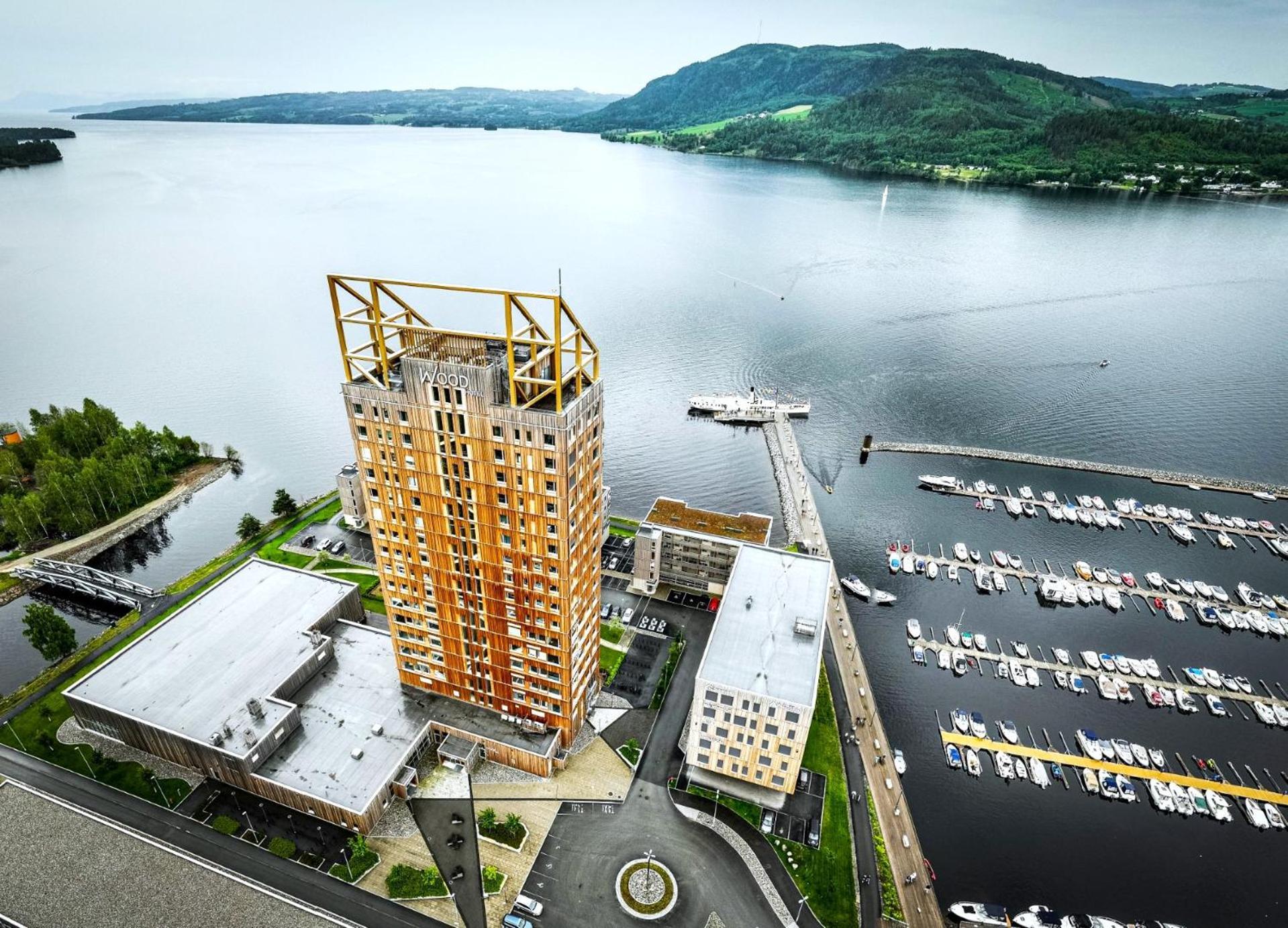 Mjos Tower Suite - Lovely Lake View Brumunddal Bagian luar foto